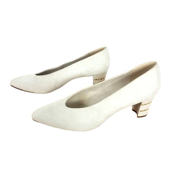 Stuart Weitzman | White Suede Heels Gold Details 6 - Picture 2 of 10